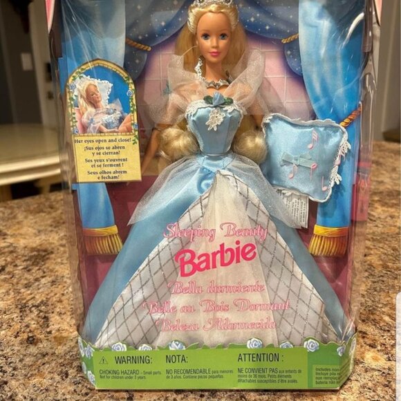 1998 Sleeping Beauty Barbie NIB - Picture 3 of 4